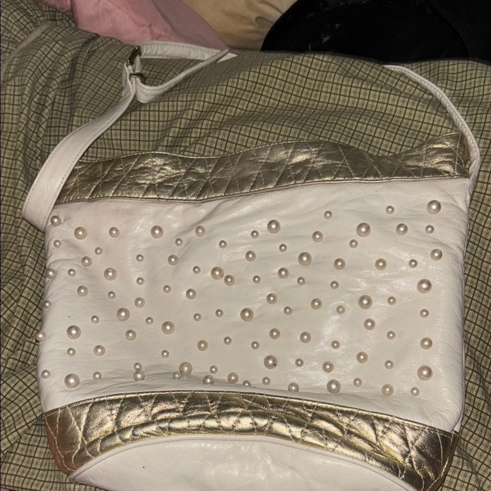 Viva of California Pearl and Gold Shoulder Bag